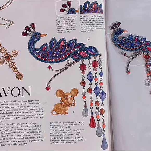 Rare vintage Avon book piece peacock statement brooch - Picture 3 of 4